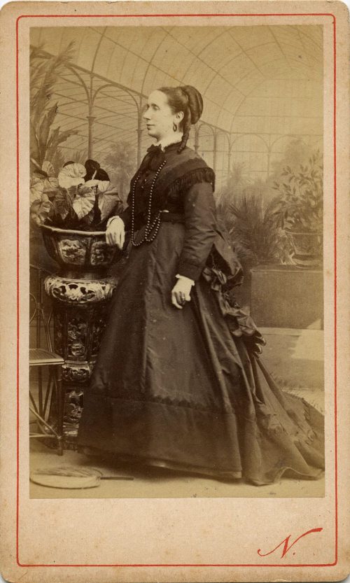 WOMAN BY NADAR