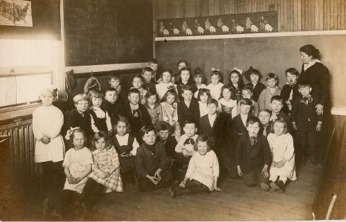 SCHOOL CLASS.