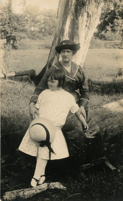 MOTHER & DAUGHTER