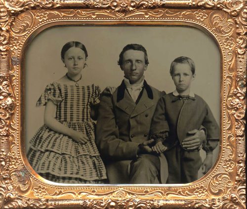 FATHER & KIDS.