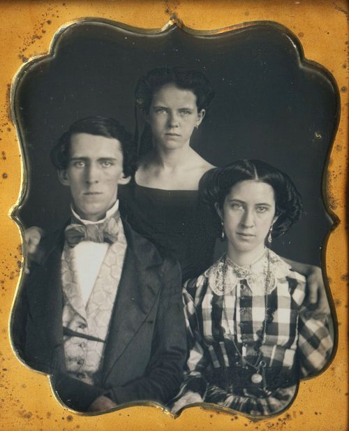 TRIO OF SIBLINGS.