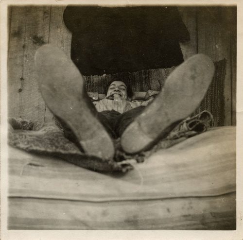 LOOKING UP THE BED